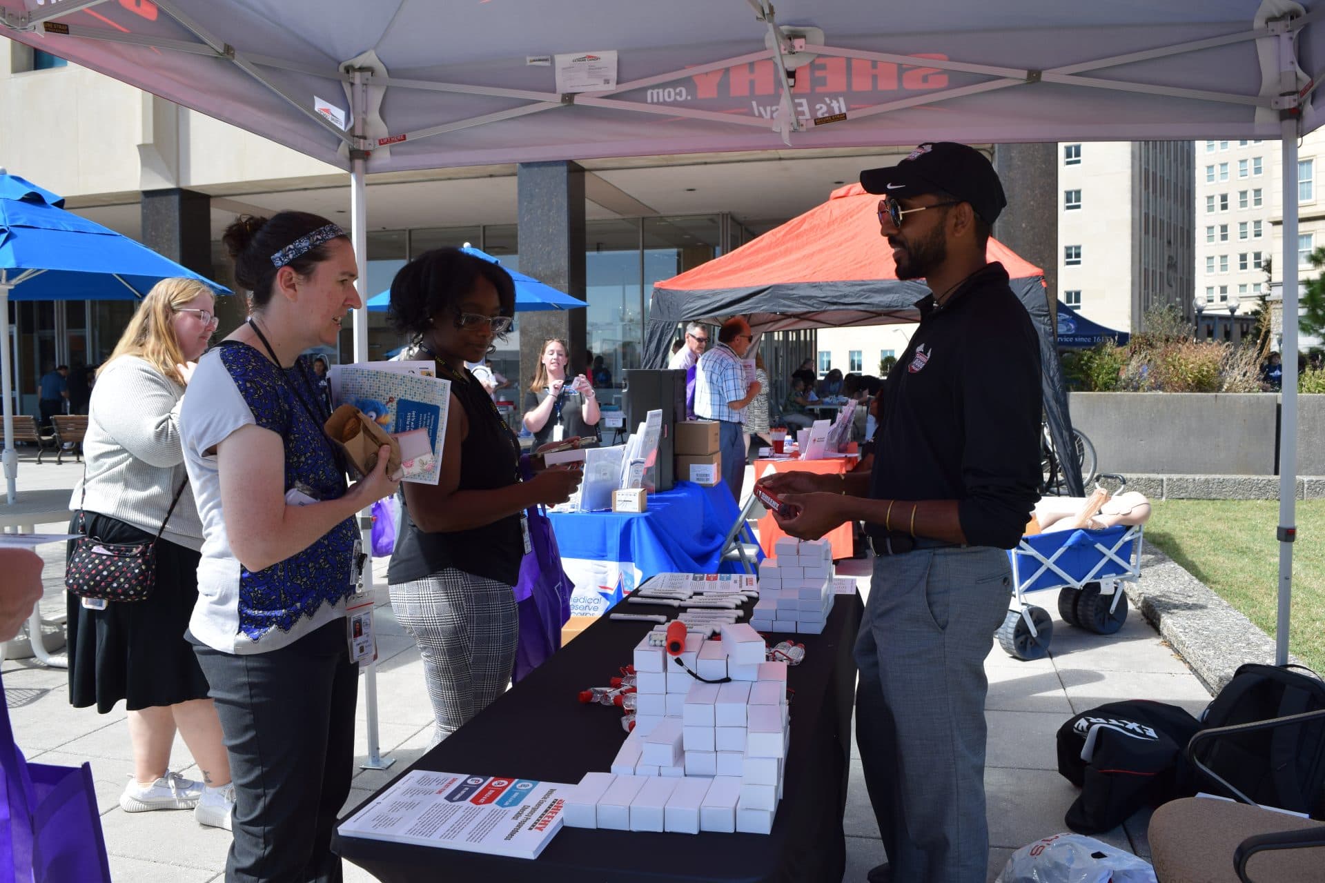 Sheehy Auto Stores Urges Drivers to Stock Vehicle Emergency Kits During Preparedness Month