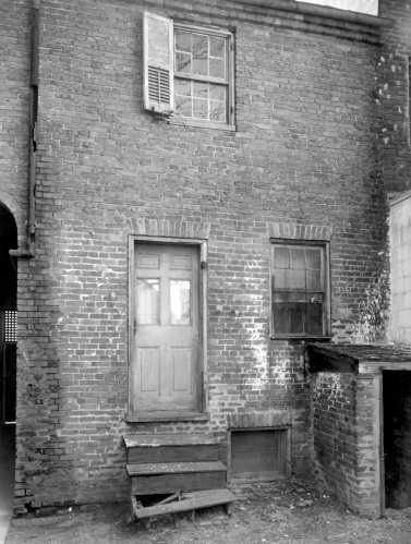 Rediscovering Annapolis: A. Aubrey Bodine's 1953 Photograph of Cornhill Street Highlights Preservation and Artistic Legacy