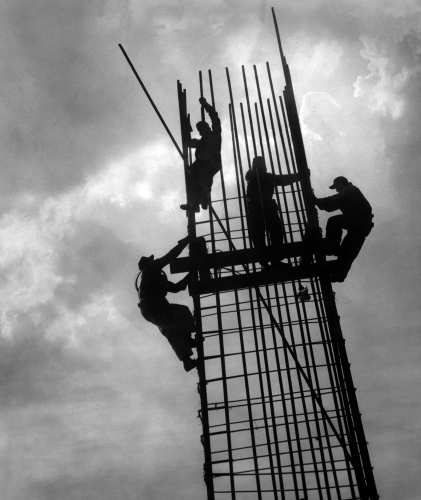 Iconic Photo of Bay Bridge Construction Highlights Engineering Marvel