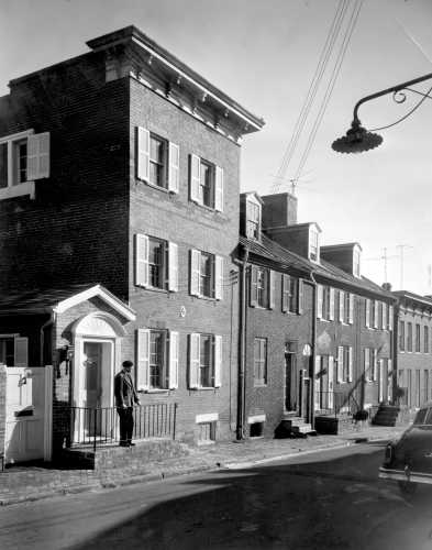 A. Aubrey Bodine's Photograph Captures Historic Restoration Trend in Annapolis