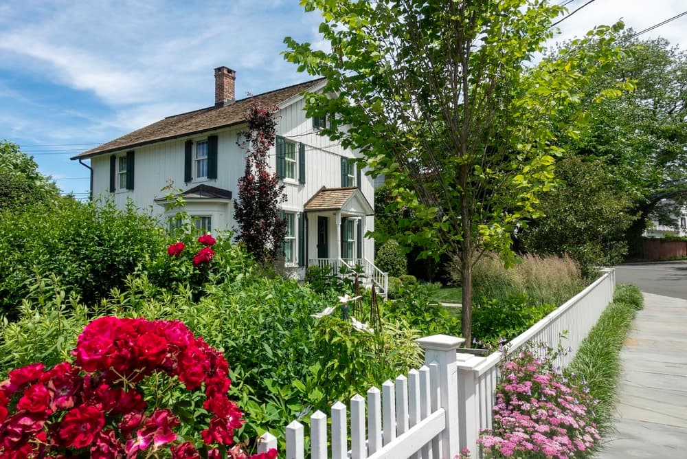 Selling a Home Is Like Booking an Airbnb: How Emotional Staging Wins Offers