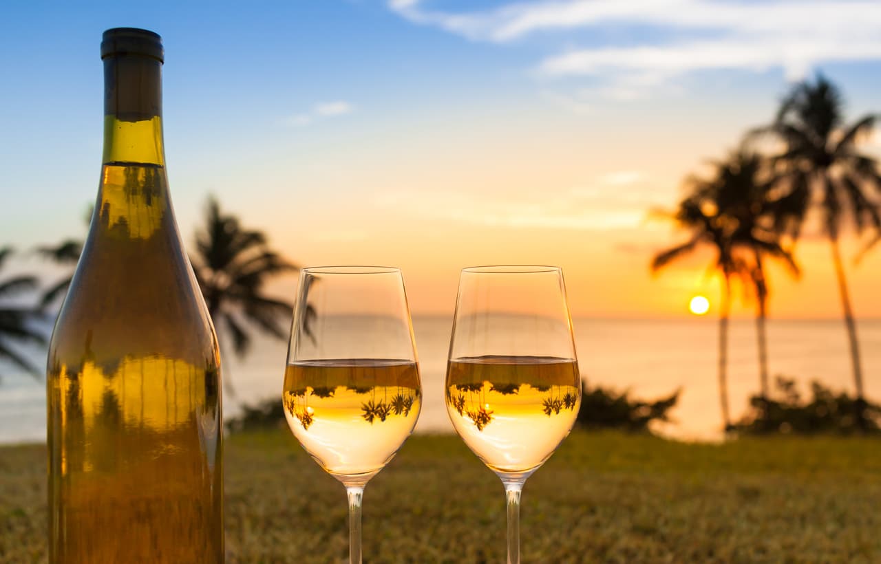 Duck Key Dining Scene: A Key Factor for Luxury Real Estate Buyers