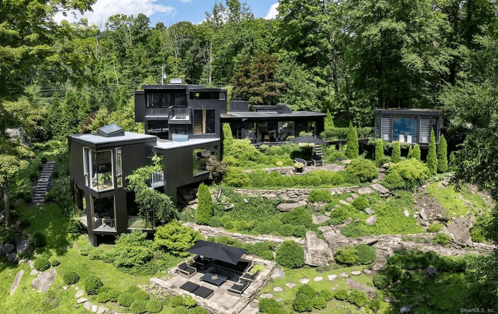Five Transactions in a Small Connecticut Town Reveal What Luxury Buyers Truly Seek