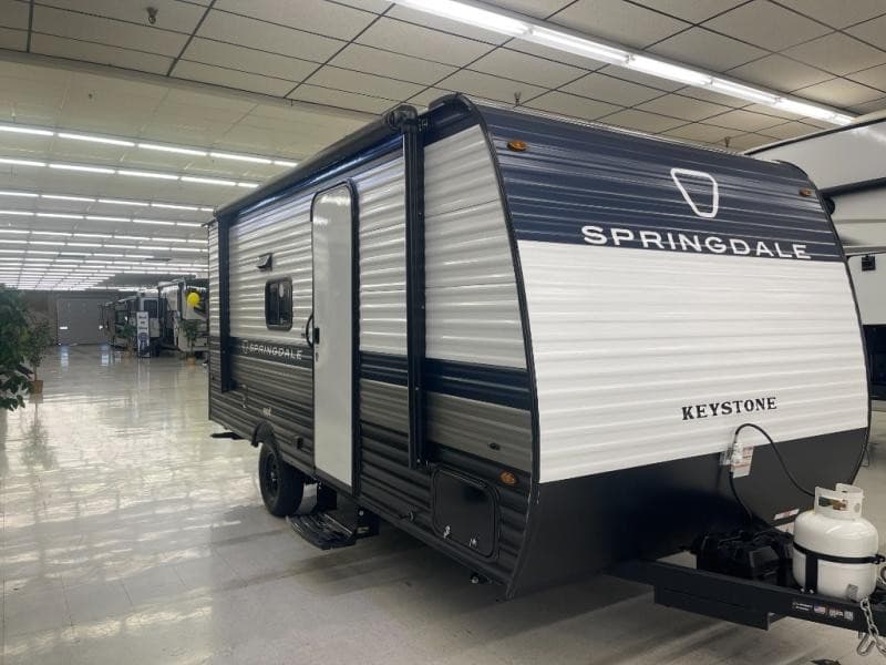 RnR RV Center Expands Liberty Lake Location with More Inventory and Service Bays