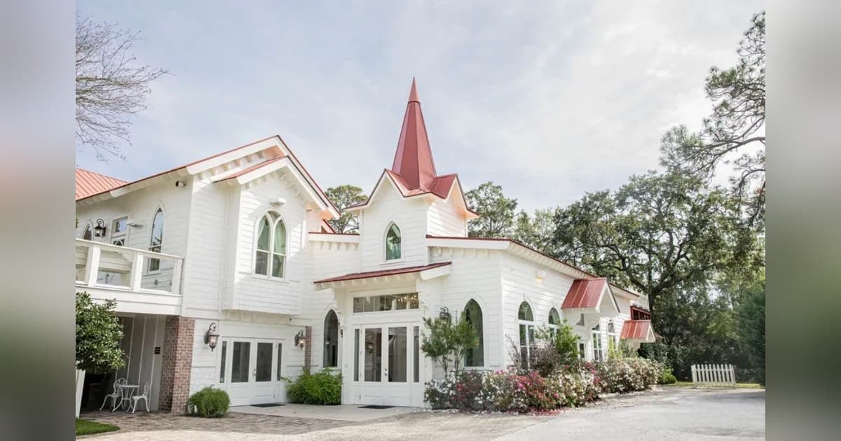 Tybee Island Wedding Chapel Marks 14 Years as Coastal Georgia Wedding Demand Grows