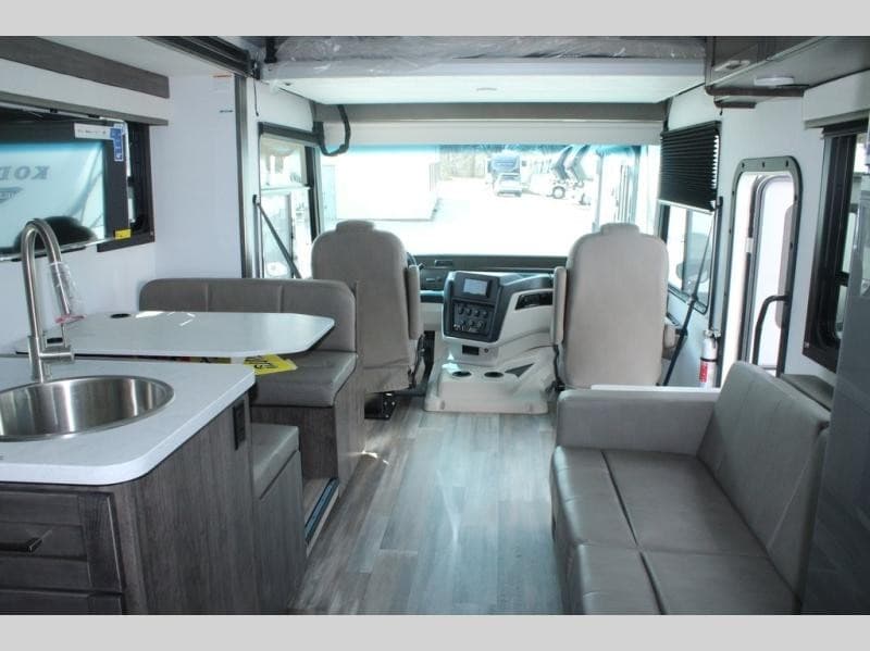 Pete's RV Center Reports Expanded Fifth Wheel Inventory Across New England Network