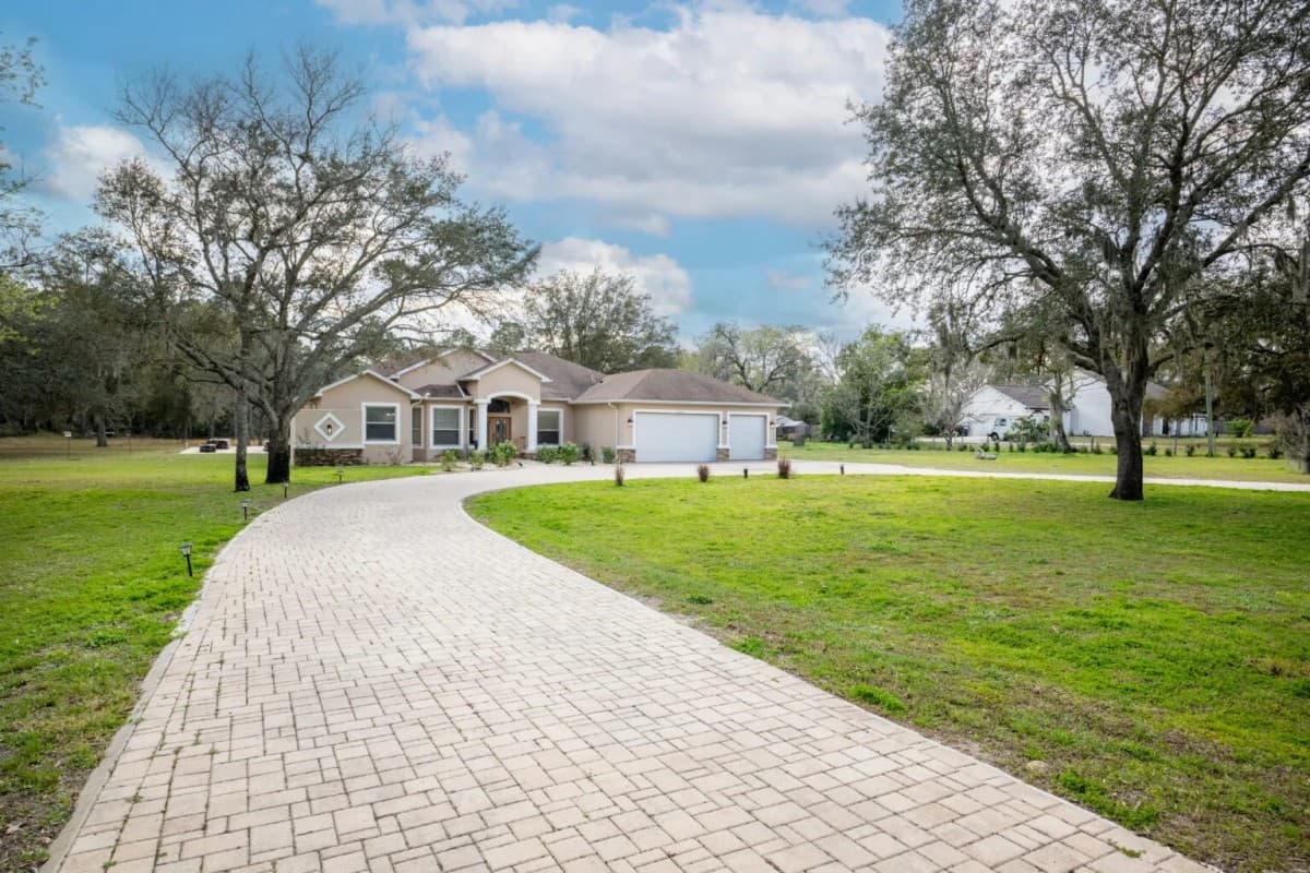 Aliviya Rose Manor Expands Memory Care with Clinically Driven Programs