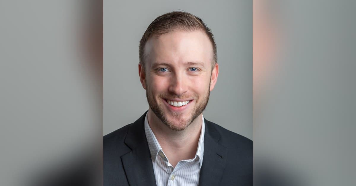 Dr. Cody Rodewald Receives Palmer College 10-Under-10 Award for Chiropractic Leadership